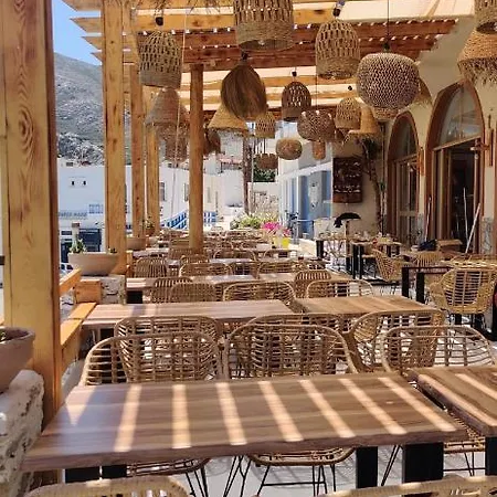 Blue Sky Aparts 3* Livadia (Tilos)