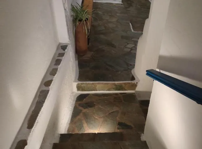 Blue Sky Aparts 3* Livadia (Tilos)